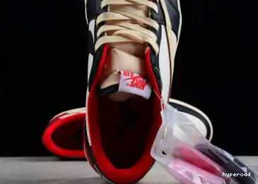 Hyperoad X DM7866-140 TRAVIS AIR SCOTT OG JORDAN 1 LOW 0422